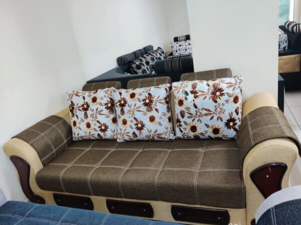 3 SEATER SOFA -10