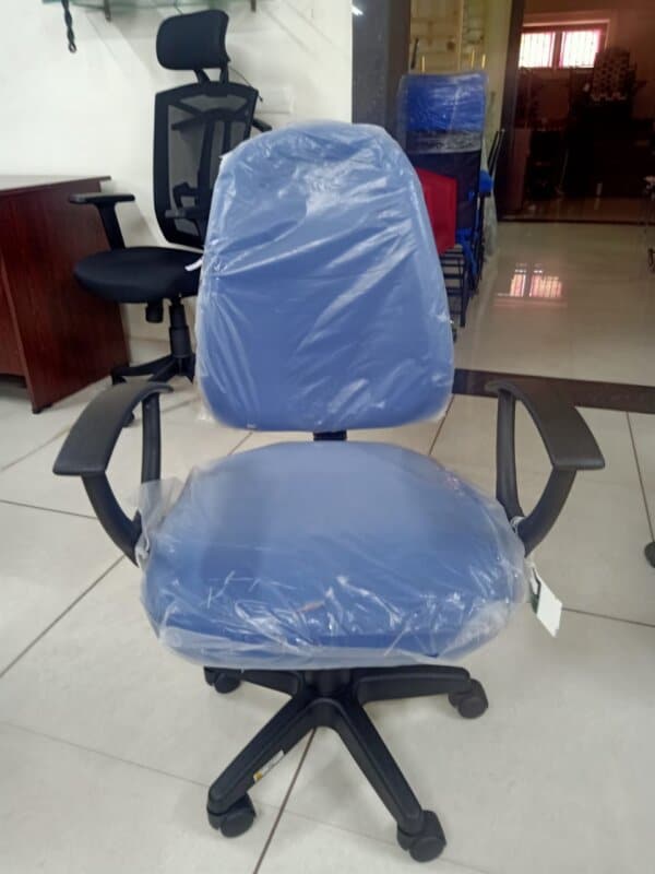 MEDIUM BACK OFFICE CHAIR -1