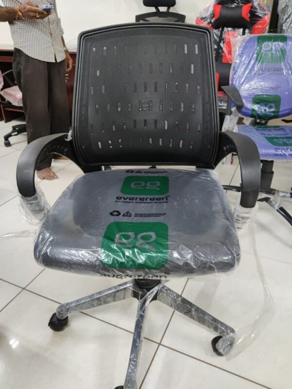 HIGH BACK OFFICE  CHAIR -6