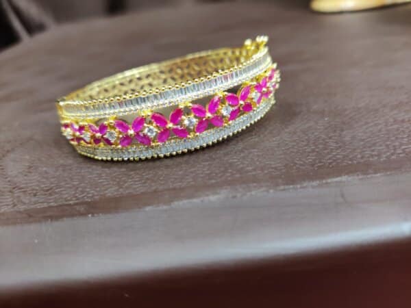 BRACELET -4